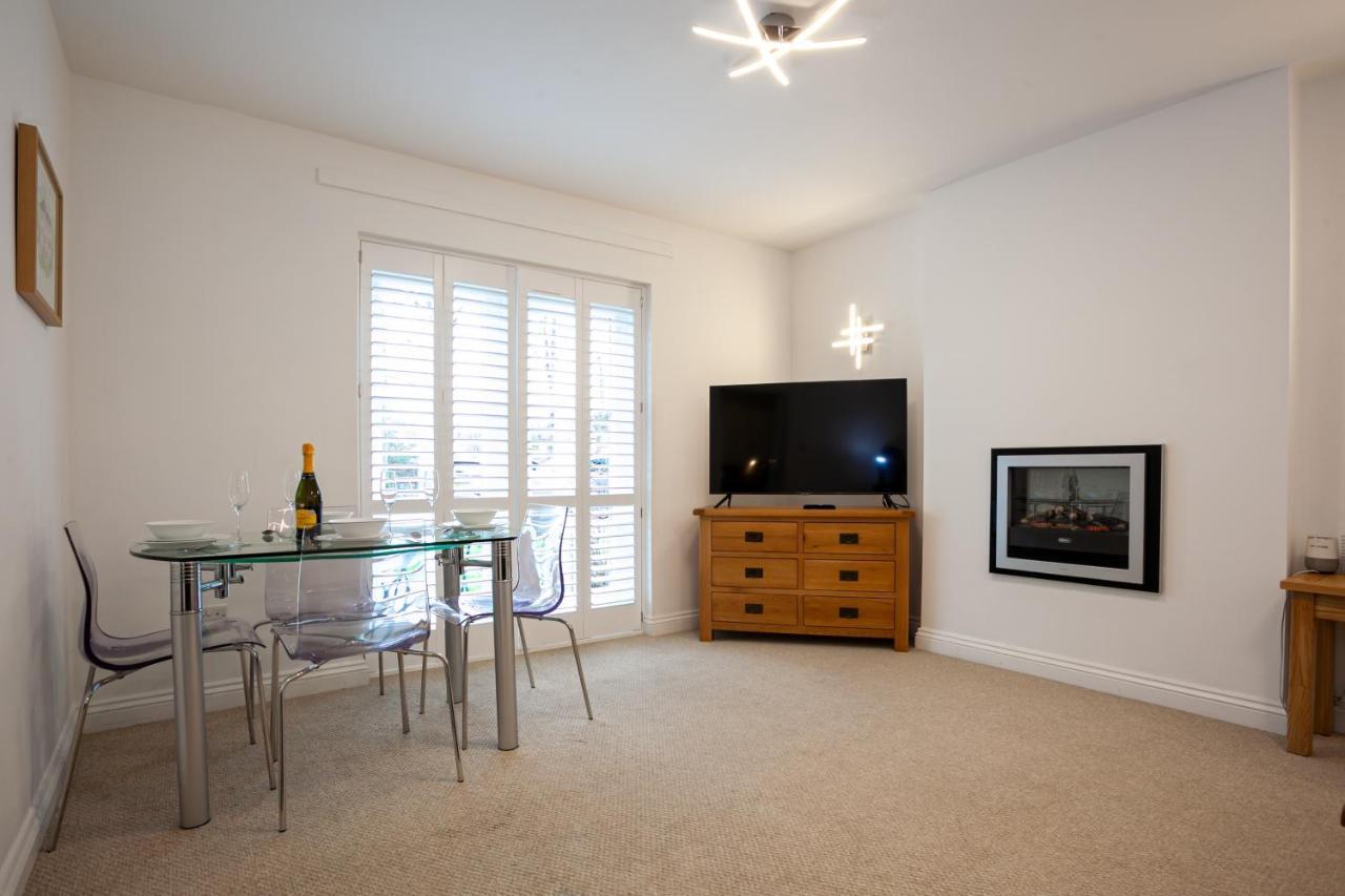 Keswick Ground Floor Apartment With Parking Ngoại thất bức ảnh