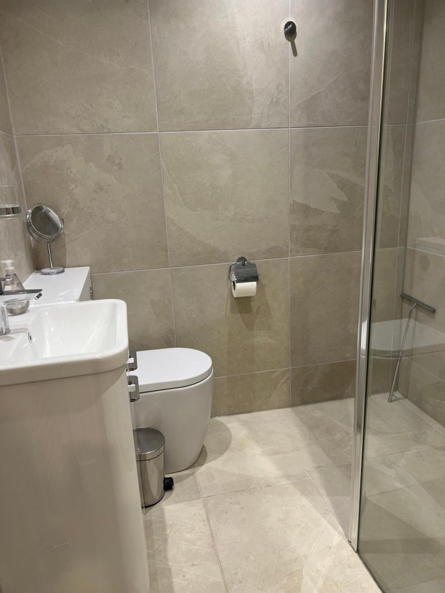 Keswick Ground Floor Apartment With Parking Ngoại thất bức ảnh